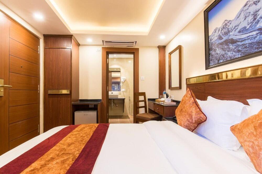 Hotel Infinity International Near Igi Airport New Delhi Exterior photo